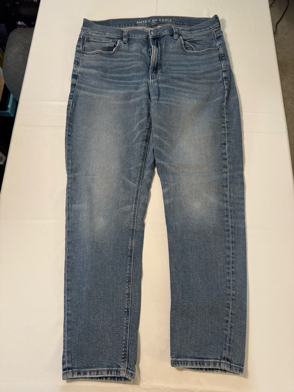 American Eagle Outfitters Light Wash Slim ‘90s Skinny Jeans